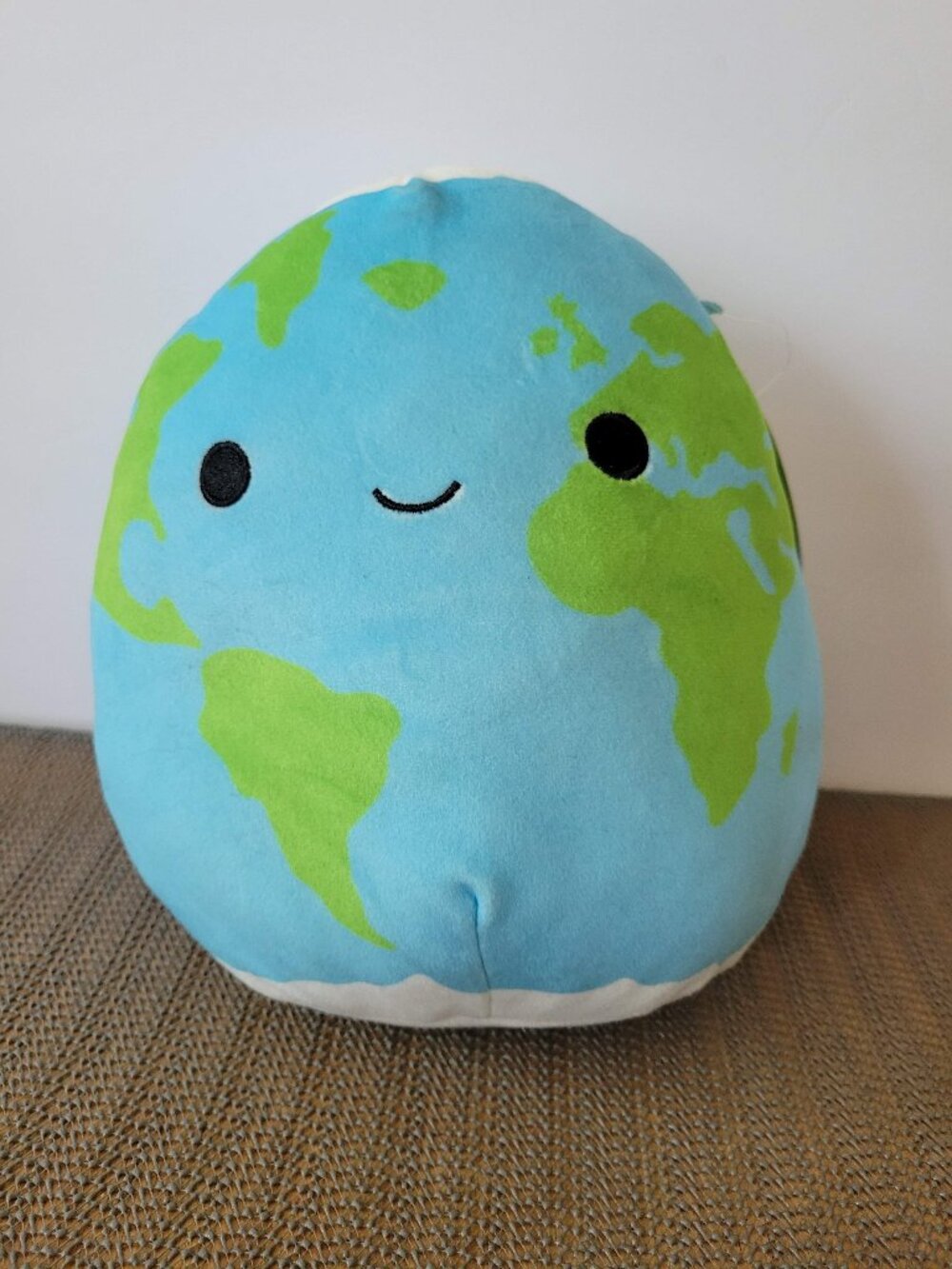 Kelly Toys Squishmellow Space Squad Earth Planet Roman NWT